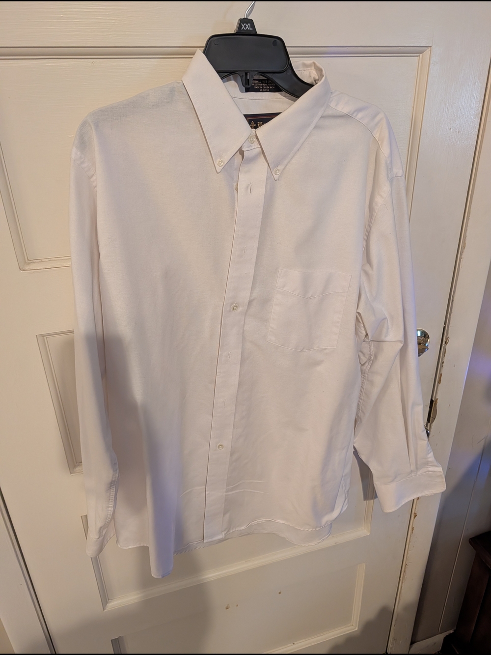 Men's Classic White Button-Down Dress Shirt - Timeless Office Staple